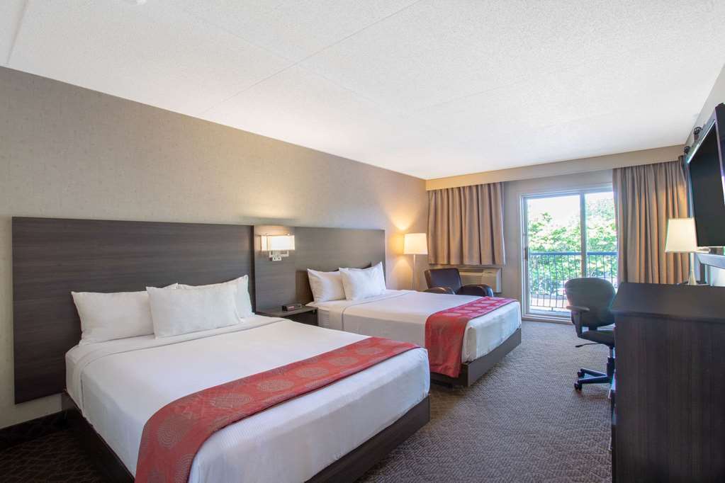 รามาดา โฮเต็ล แอนด์ คอนเฟอเรนซ์ เซ็นเตอร์ บาย วินด์แฮม คิงส์ตัน Hotel คิงสตัน ห้อง รูปภาพ